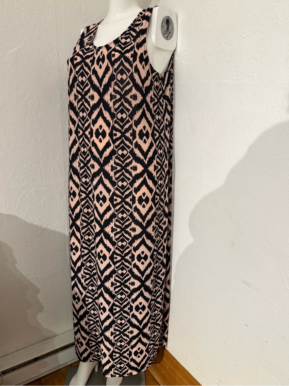 Sleeveless Pink/beige & Black Patterned Women’s Maxi Dress with side slit